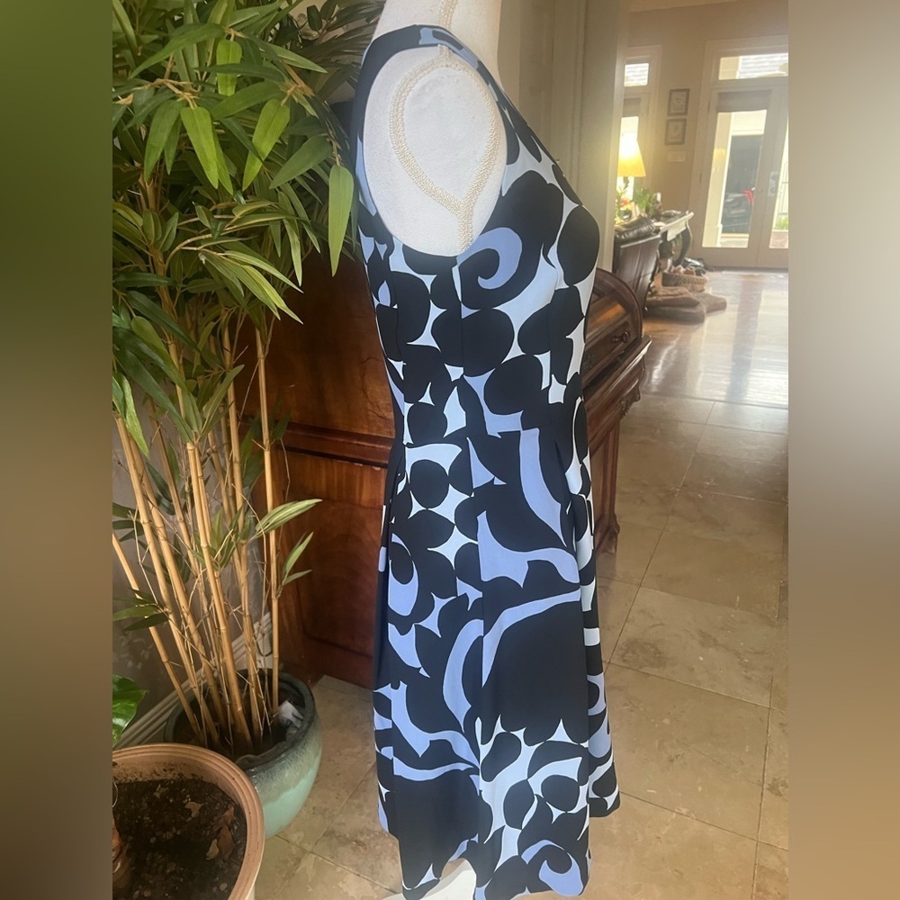 Ann Taylor sleeveless dress V-neck fully lined back zipper size 4T NWOT - Picture 8 of 16